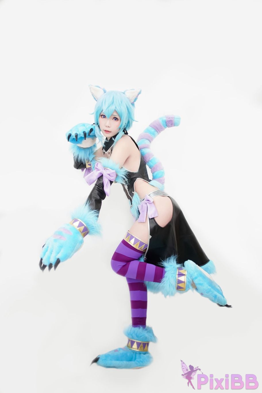 Coser Ely eee ElyEE PixiBB.COM 001