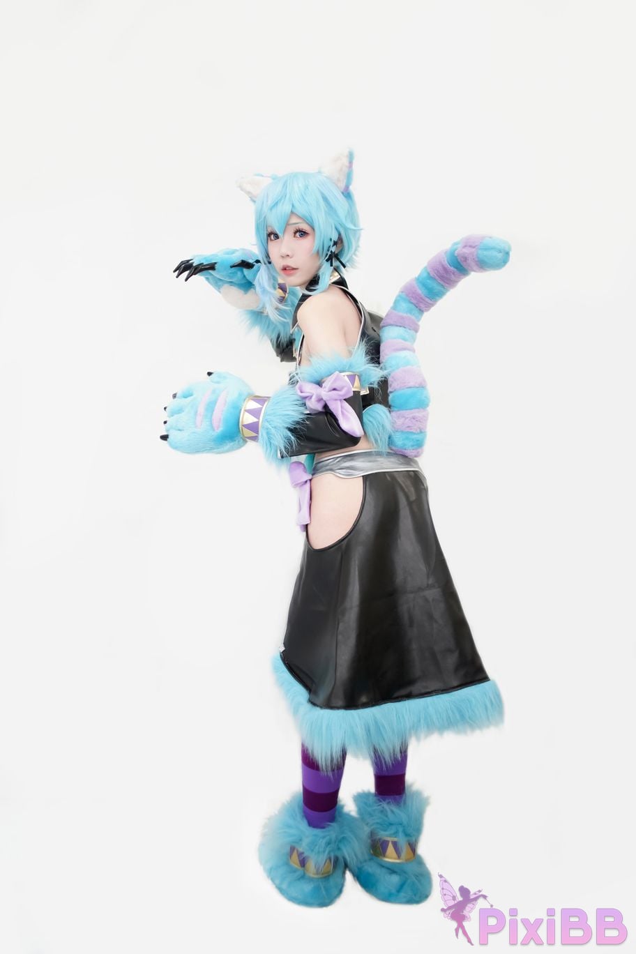 Coser Ely eee ElyEE PixiBB.COM 024