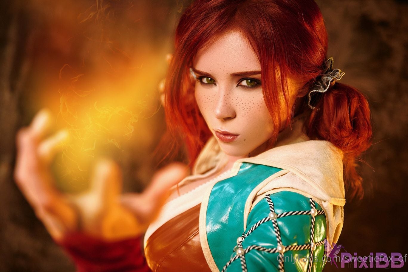 Sweetie Fox Triss Merigold PixiBB.COM 30