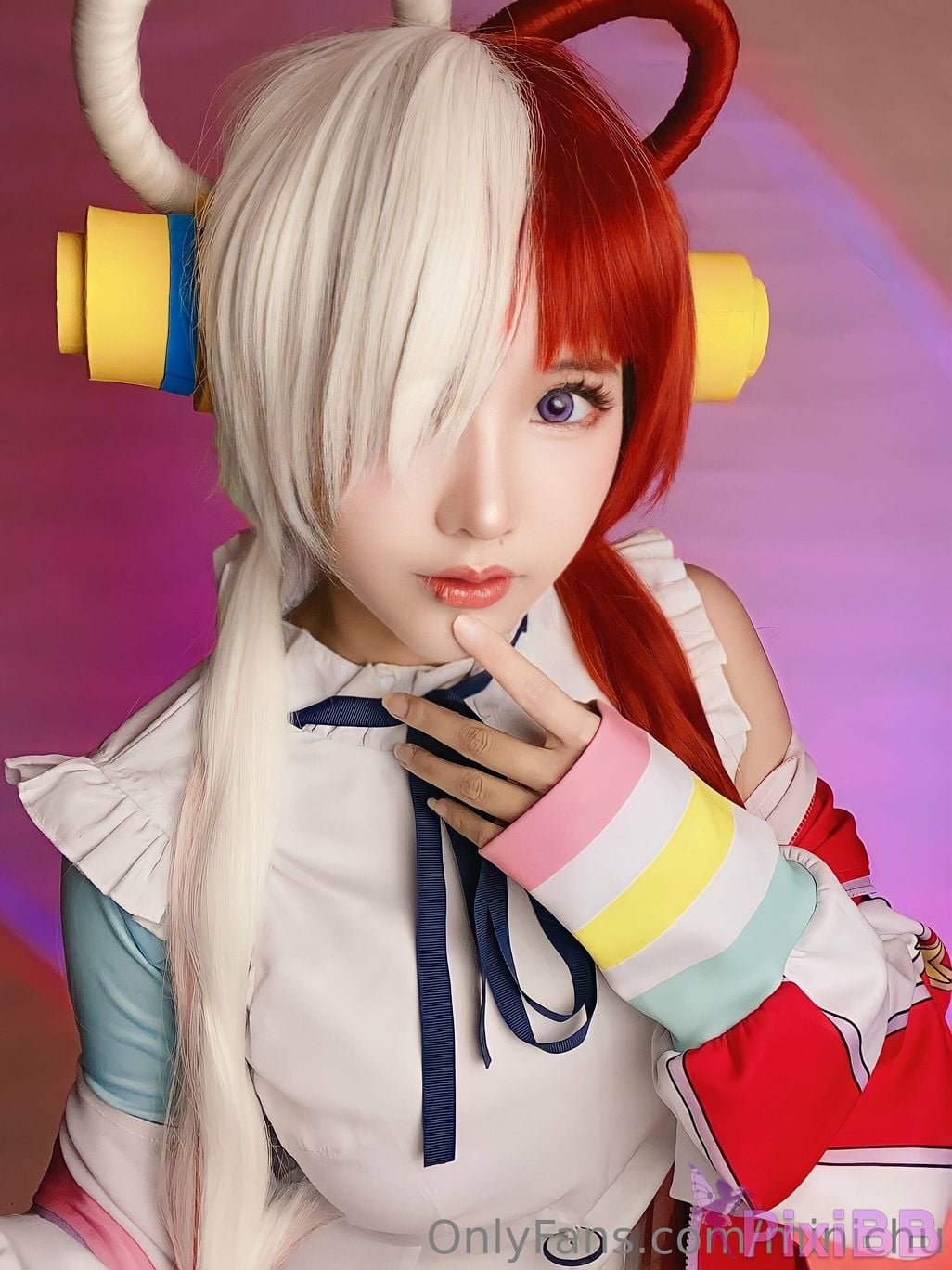 Cosplayer chuchu 009 Uta One Piece Red Haired Diva PixiBB.COM 056