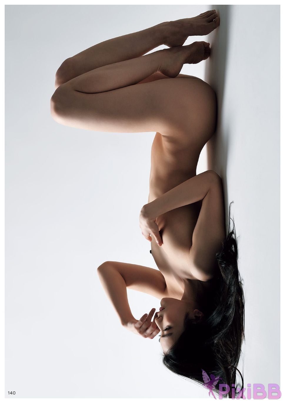 Japanese Idol Suzu Honjo Rin Visual nude Pose BOOK Act PixiBB.COM 051
