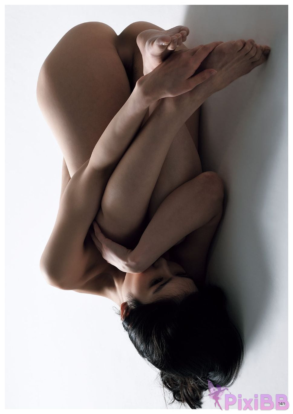 Japanese Idol Suzu Honjo Rin Visual nude Pose BOOK Act PixiBB.COM 052