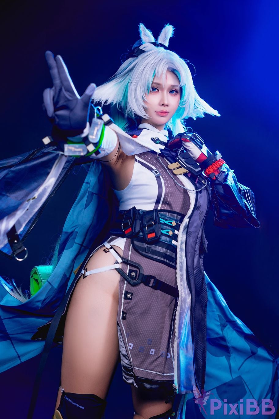 Cosplayer Pyon Arcane Arknights Endfield PixiBB.COM 008