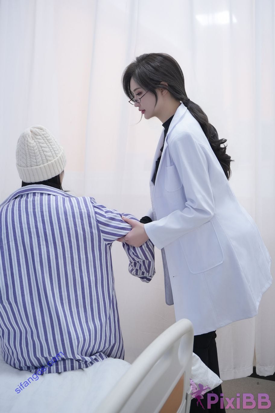 In app purchase without watermark Zhou Yan Xi Yanxi Xiuren website model The plot of a female doctor seducing patient Half naked mask PixiBB.COM 015