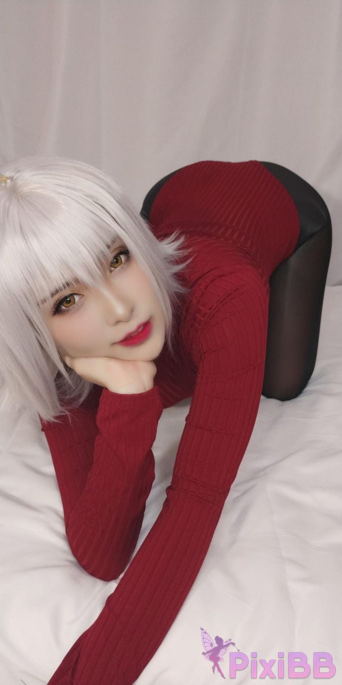 Cosplayer Luo Li LoLiSAMA Black Joan of Arc Red sweater PixiBB.COM 058