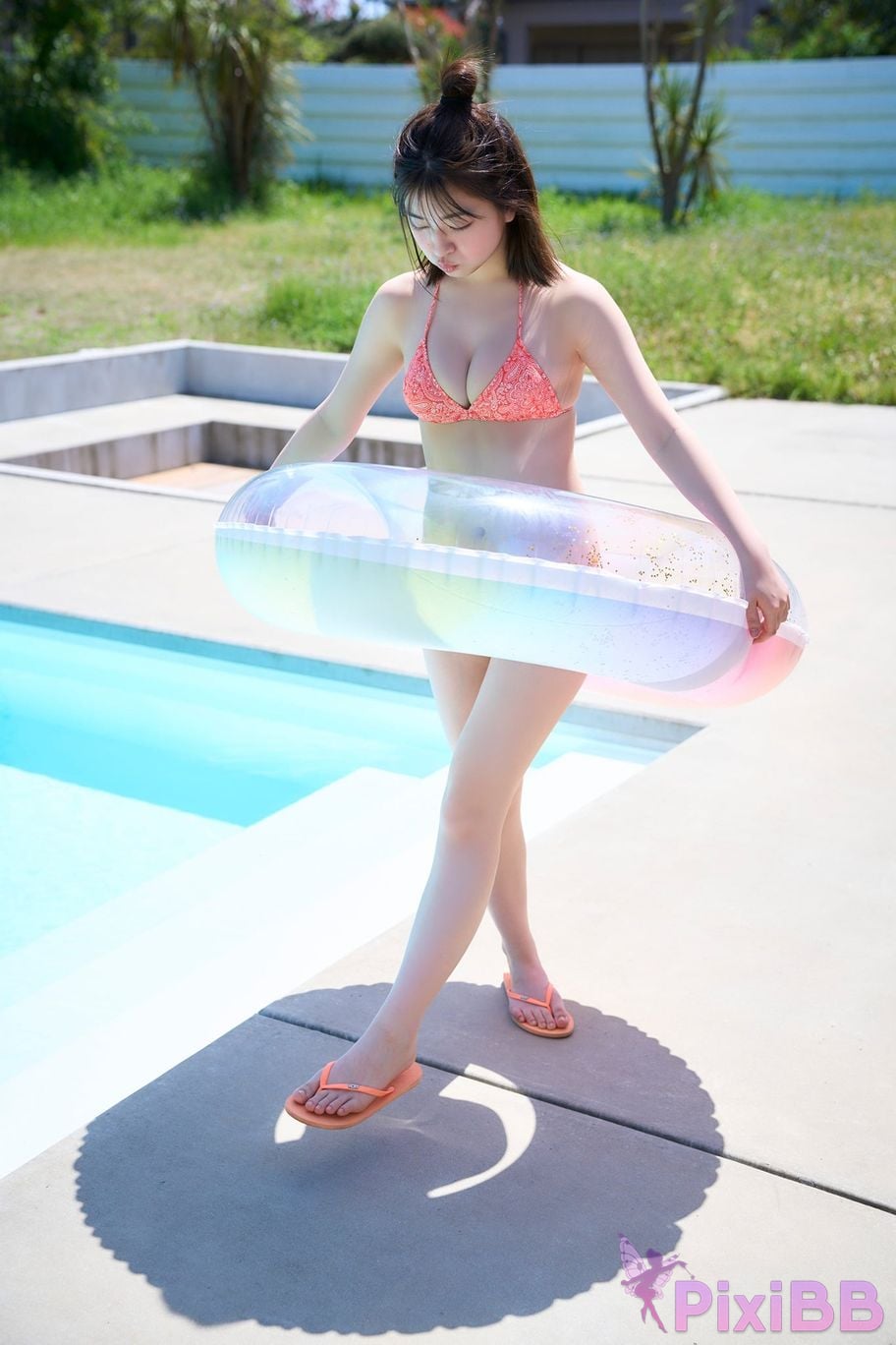 Japanese Idol Honoka Sasaki FRIDAY digital photo book The Heartbeat of Twenty vol. 1 PixiBB.COM 048