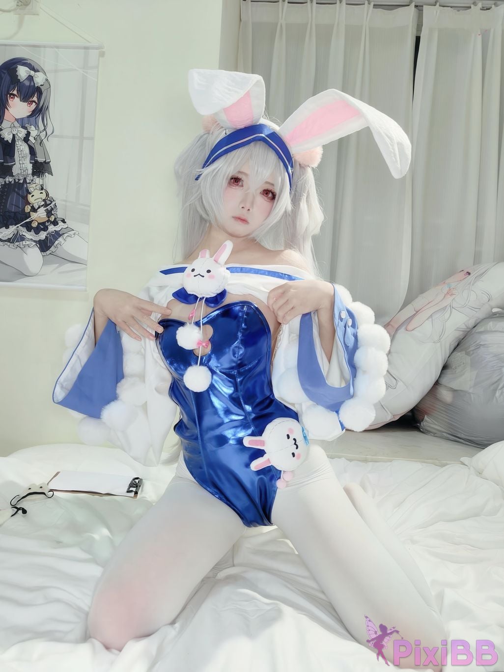 Cosplayer child miko Lafite Rabbit PixiBB.COM 021