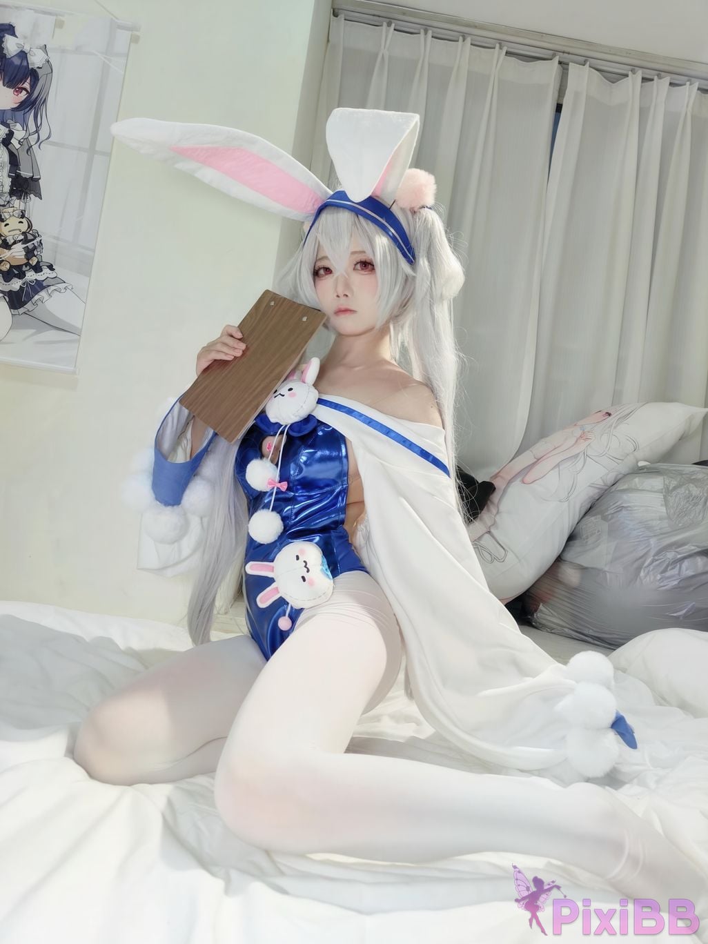 Cosplayer child miko Lafite Rabbit PixiBB.COM 037