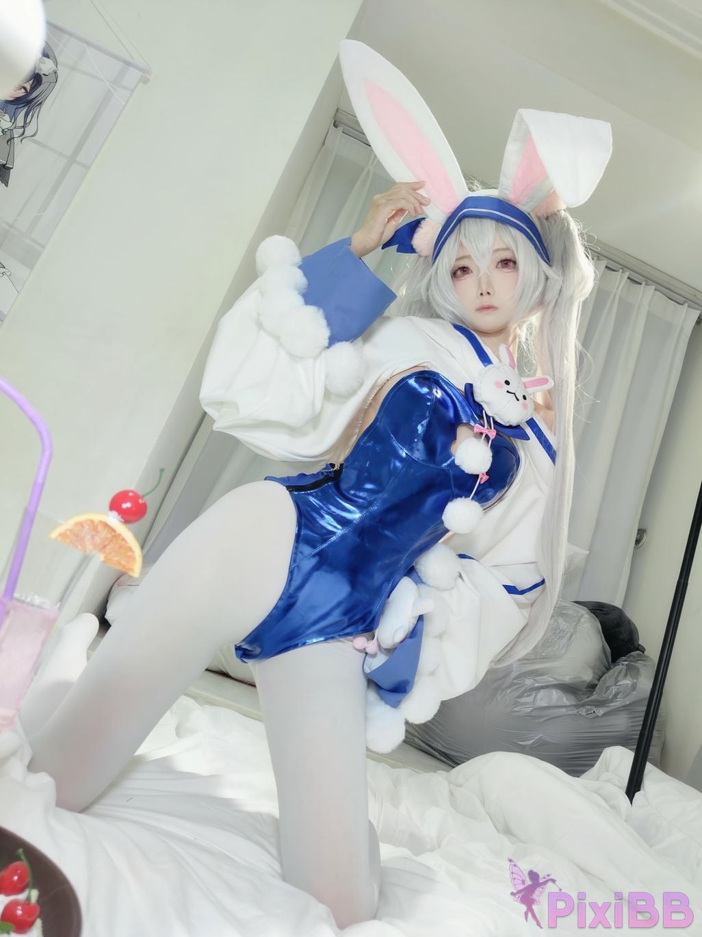Cosplayer child miko Lafite Rabbit PixiBB.COM 048