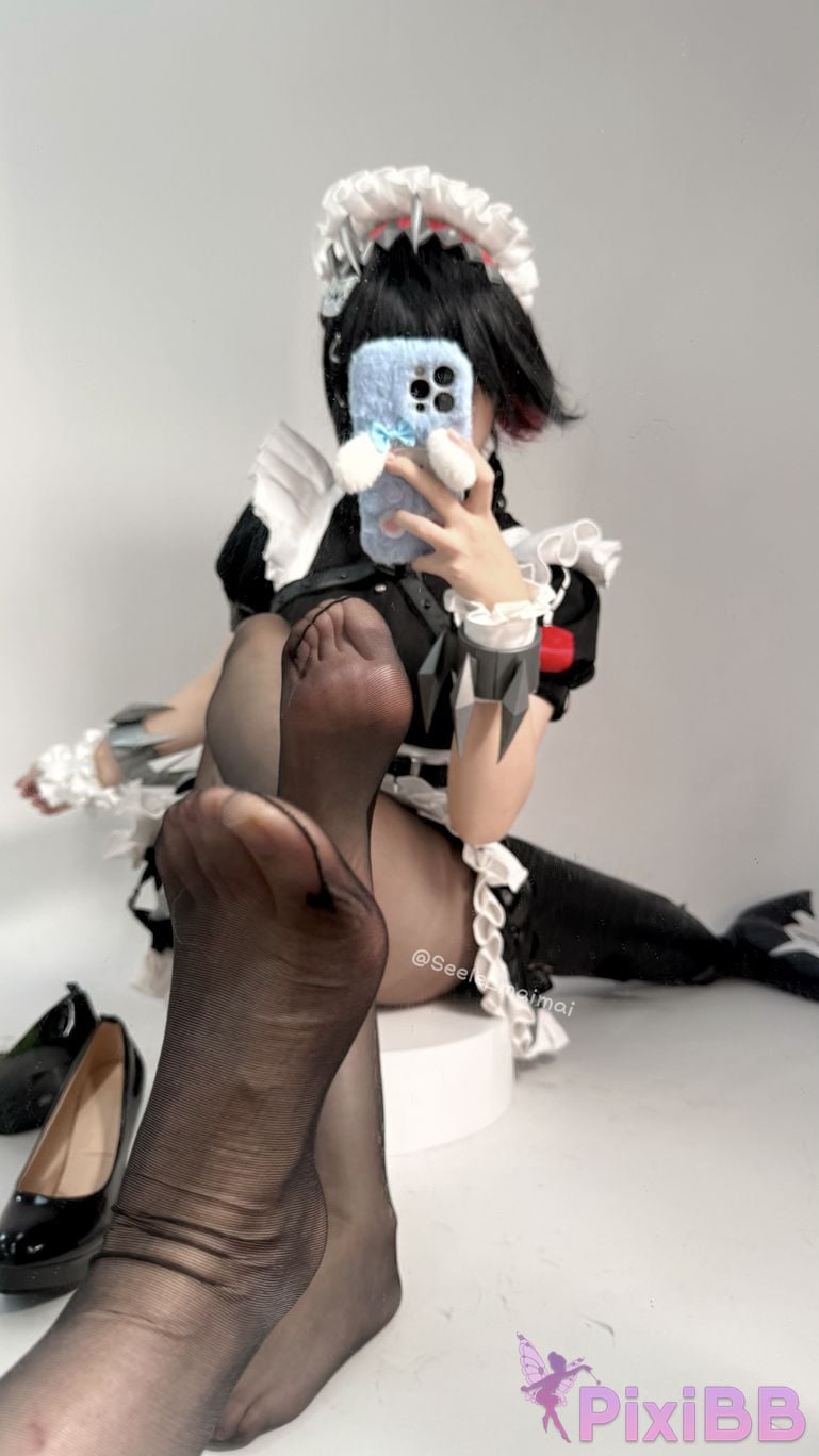 Cosplayer Seele Mai Shark Girl PixiBB.COM 010