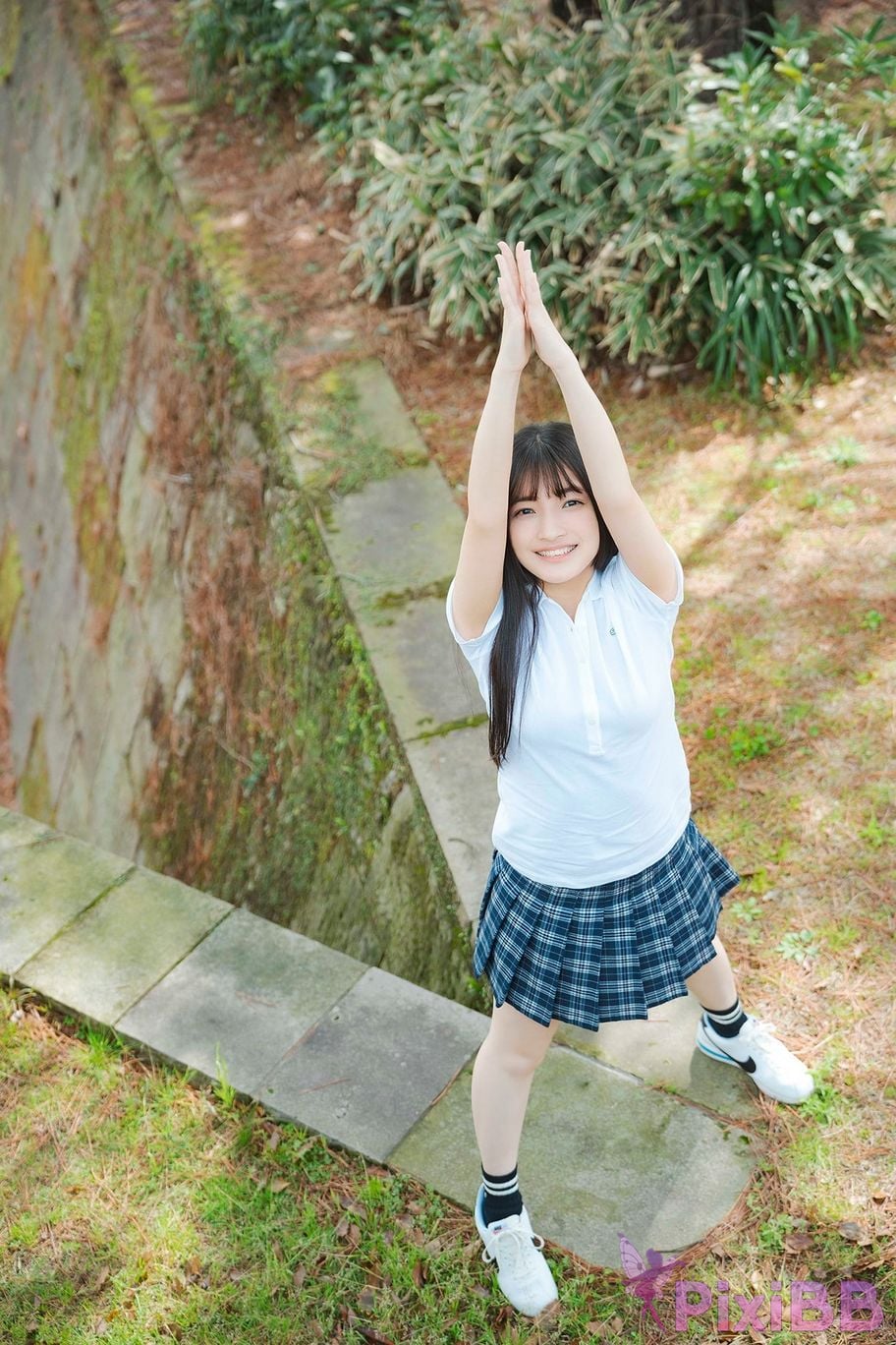Japanese Idol Airi Hiruta 1st Photo book Love ALTER PixiBB.COM 005