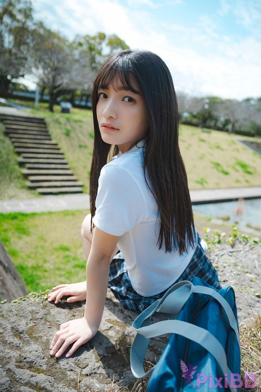 Japanese Idol Airi Hiruta 1st Photo book Love ALTER PixiBB.COM 014