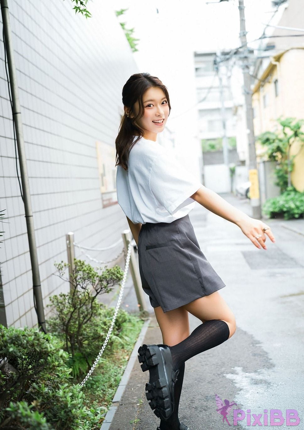 Japanese Idol Marupi On Off AiconiQ Digital Photo book PixiBB.COM 013