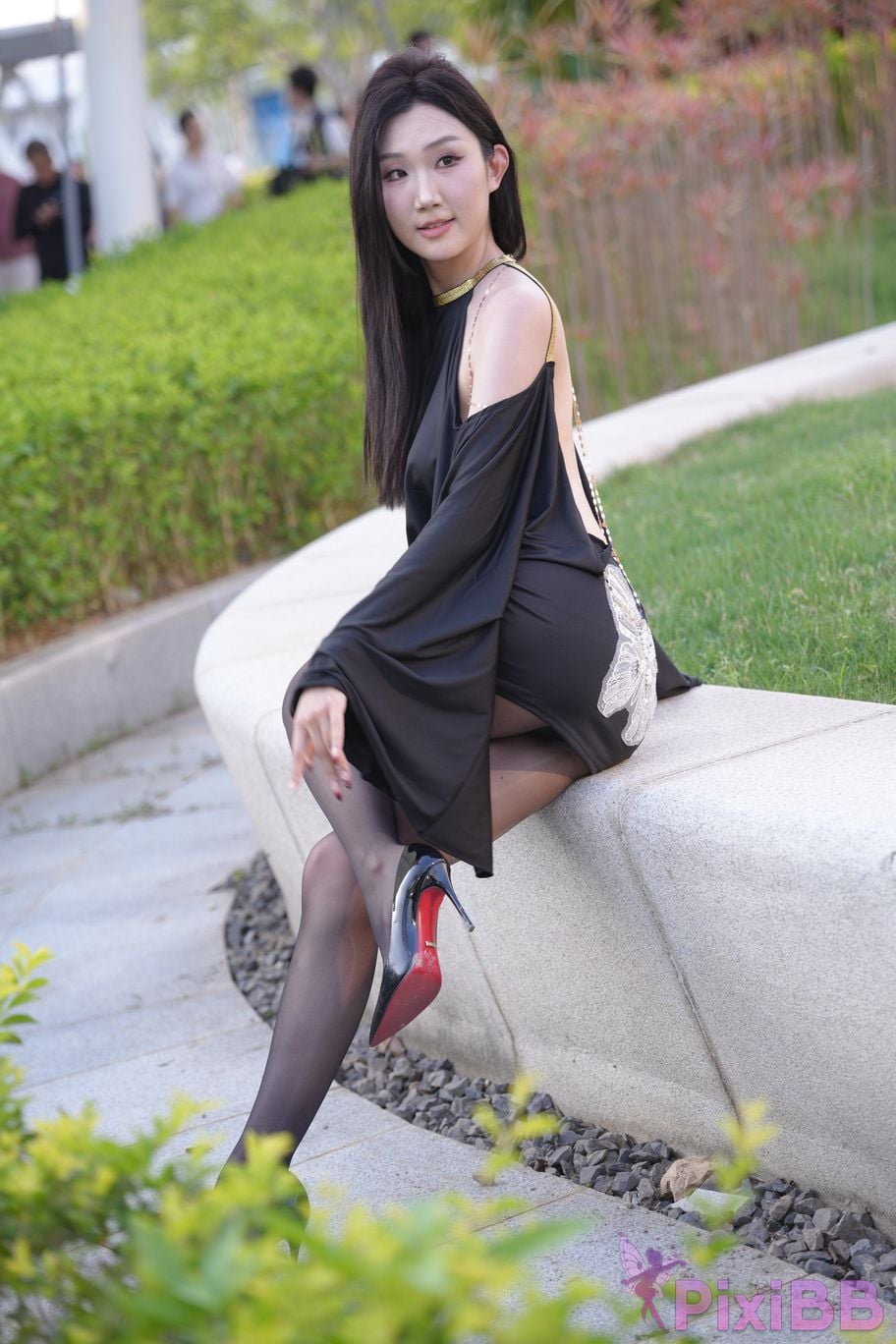 Featured Street Photography Works No.5943 The charming and captivating Little Tingting PixiBB.COM 044