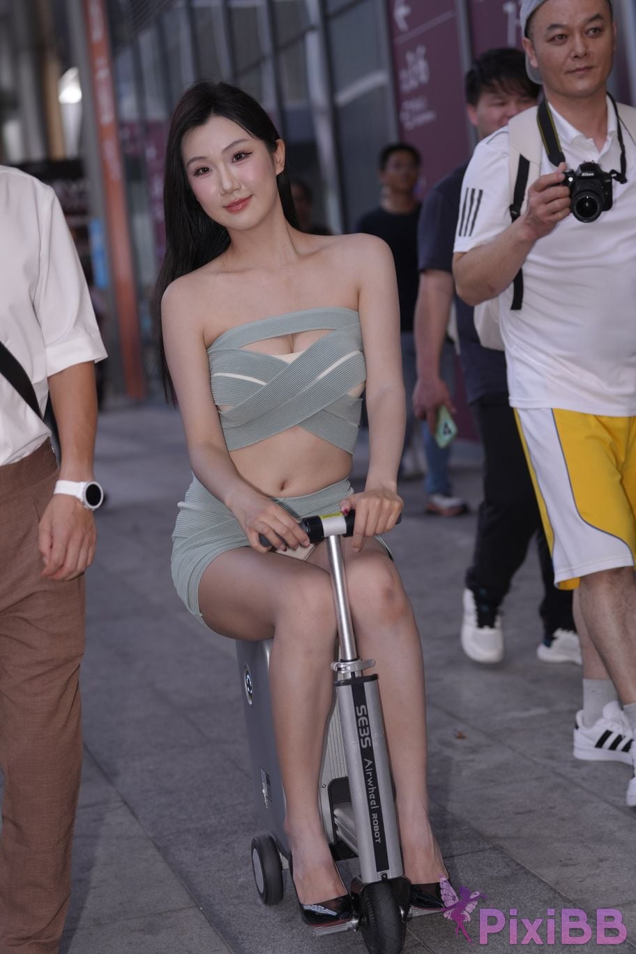 Featured Street Photography Works No.5943 The charming and captivating Little Tingting PixiBB.COM 085
