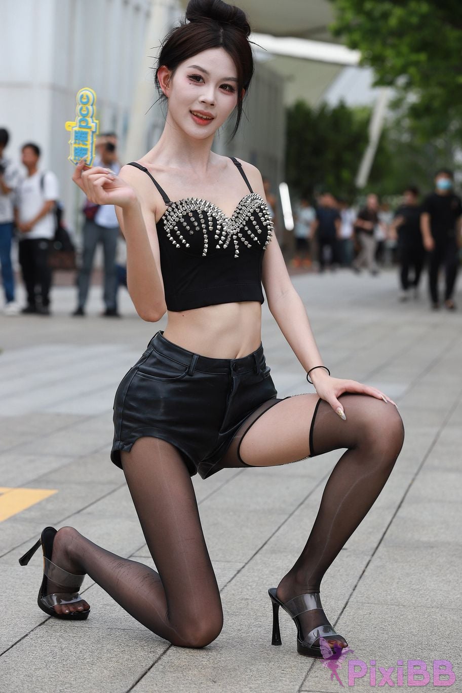 Featured Street Photography Works No.5947 slender long legs with black stockings PixiBB.COM 279