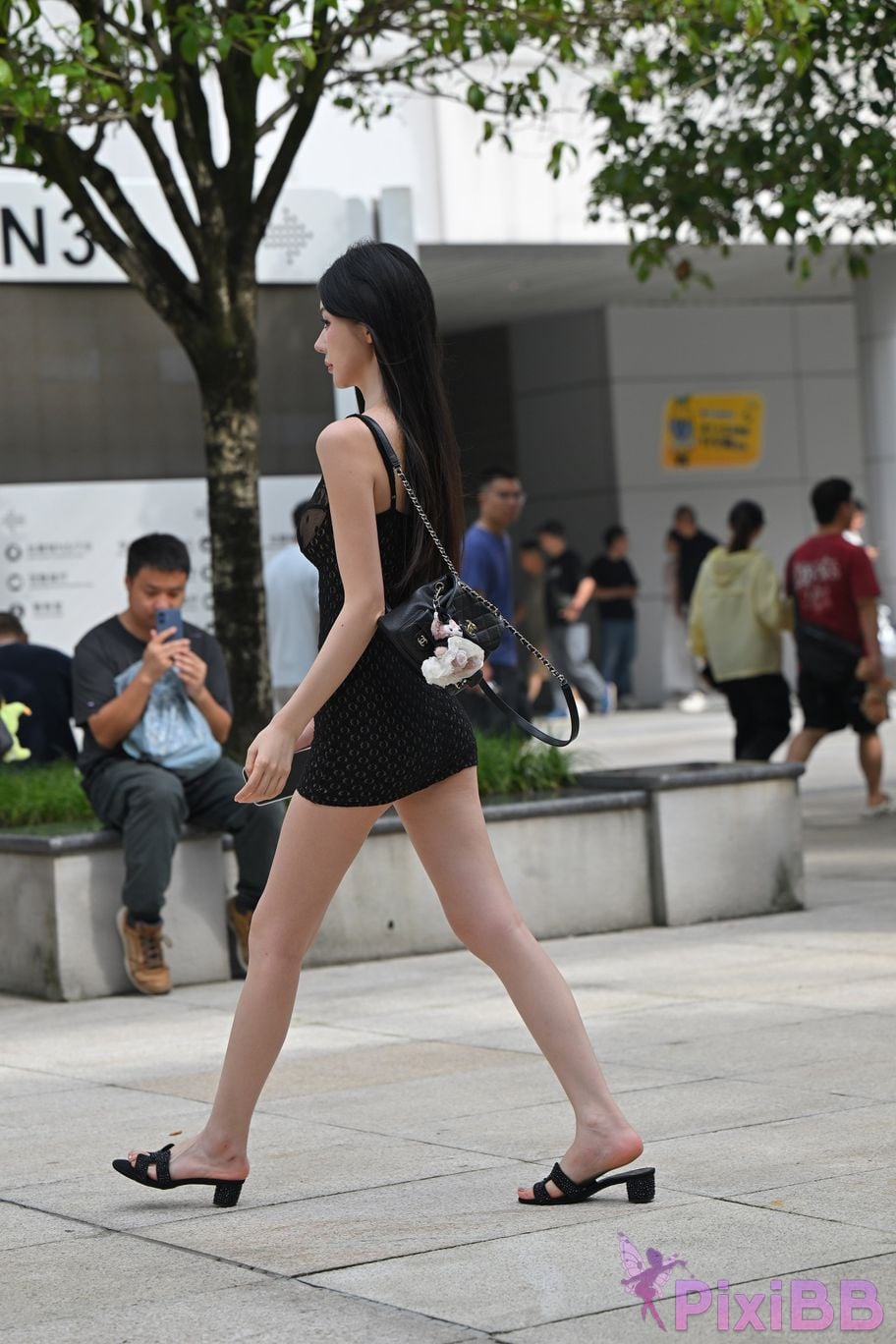 Featured Street Photography Works No.5948 Low cut super short bodycon dress Master Cat PixiBB.COM 130