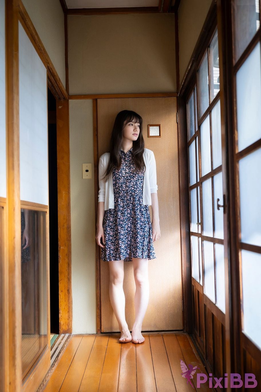Japanese Idol Miyashita Rena A disgusting thing digital photo book PixiBB.COM 069
