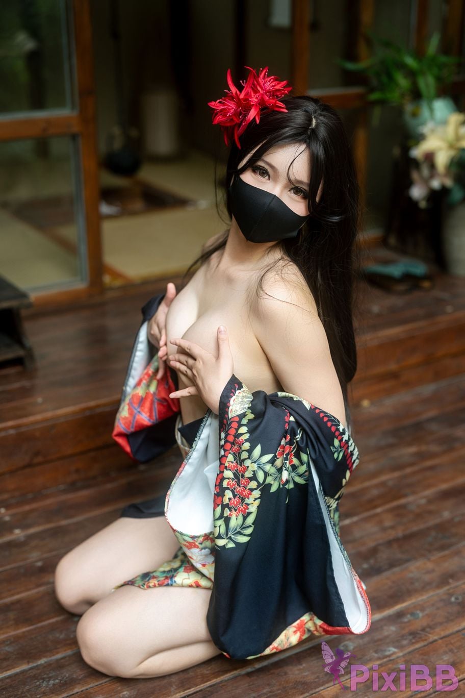 Cosplayer Iron hand calls the beast Mask girl kimono PixiBB.COM 010