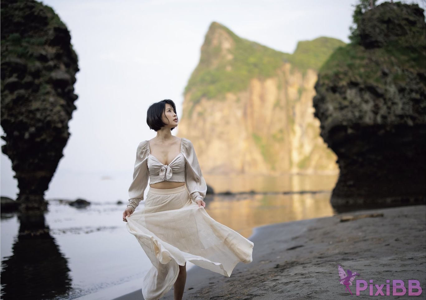 Japanese Idol Tsukasa Aoi Asa Gei SEXY photo collection live PixiBB.COM 012