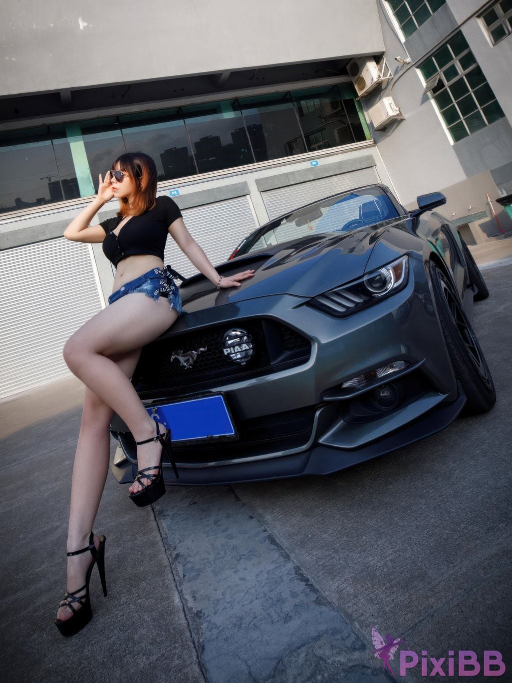 Cosplayer Faceless little angel wy fashion car model PixiBB.COM 010