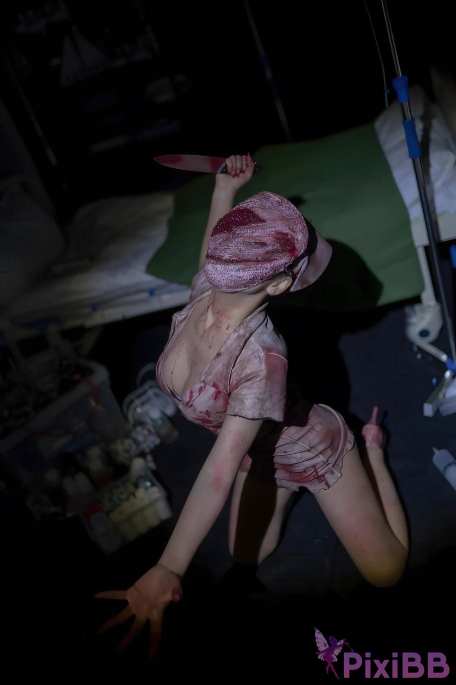 Cosplayer Quan Ran is a little hungry silent hill nurse PixiBB.COM 022