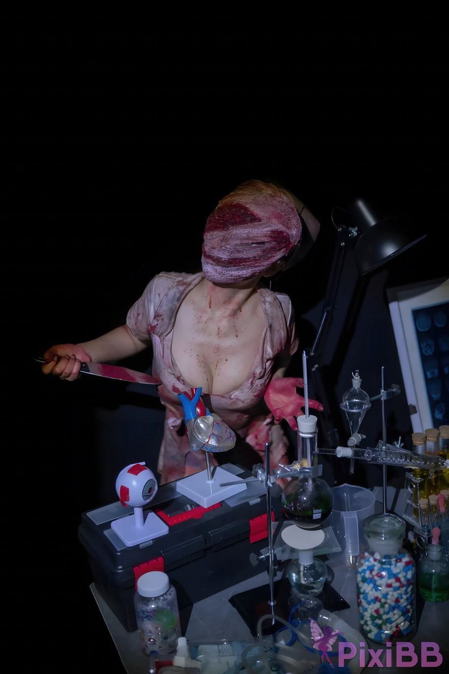 Cosplayer Quan Ran is a little hungry silent hill nurse PixiBB.COM 035