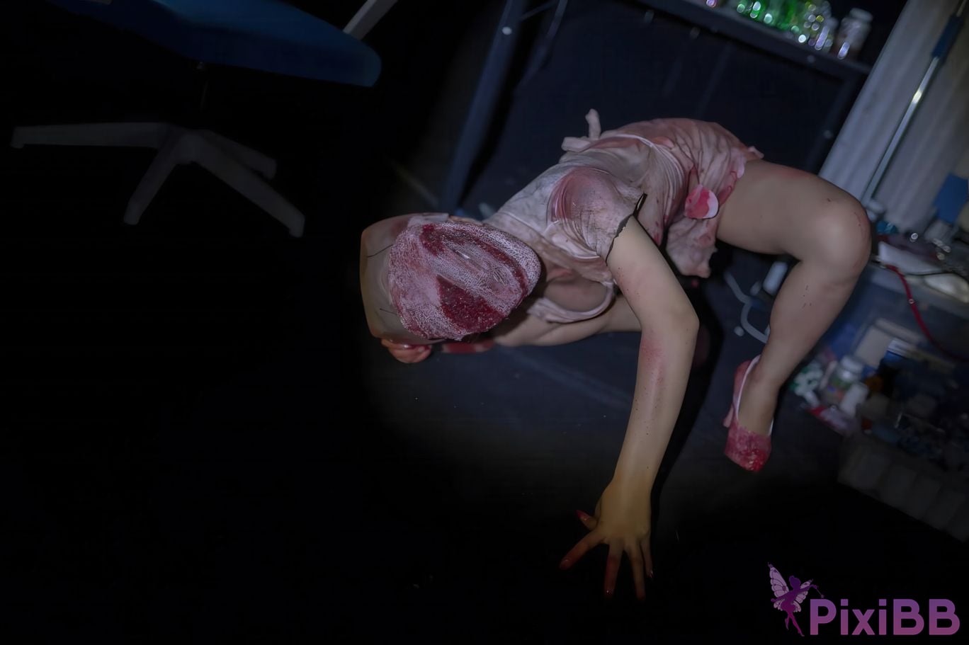 Cosplayer Quan Ran is a little hungry silent hill nurse PixiBB.COM 040