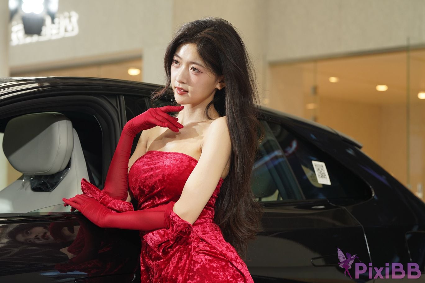 Featured Street Photography Works No.5957 Ren Mianmian in a bright red dress PixiBB.COM 102