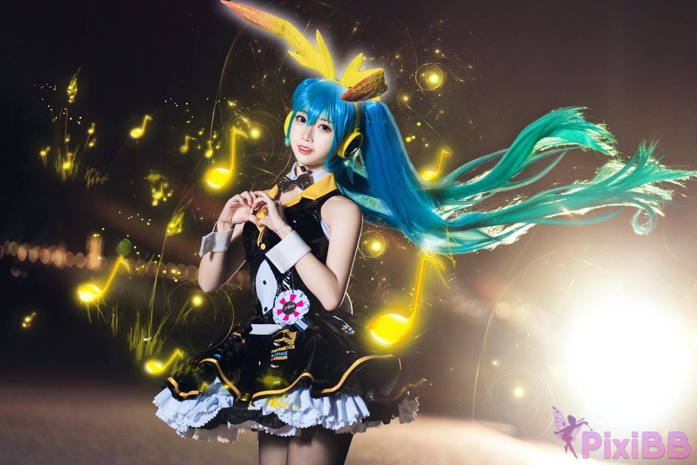Coser No.040 Miku PixiBB.COM 001