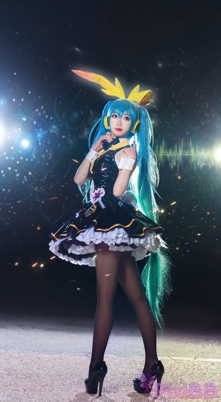 Coser No.040 Miku PixiBB.COM 010