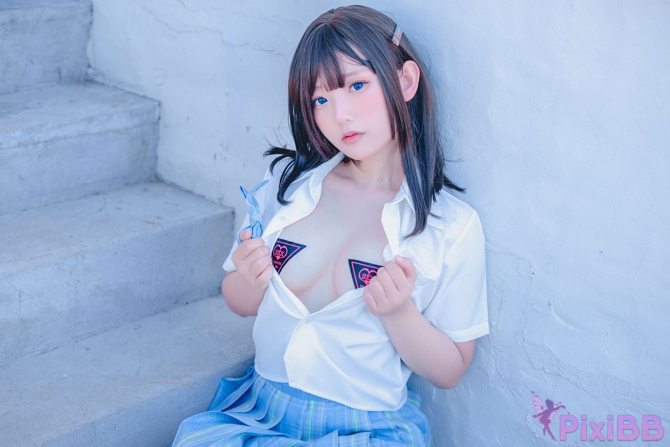 Cosplayer Messie Huang Seifuku PixiBB.COM 013