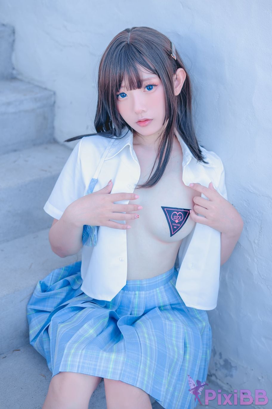 Cosplayer Messie Huang Seifuku PixiBB.COM 015