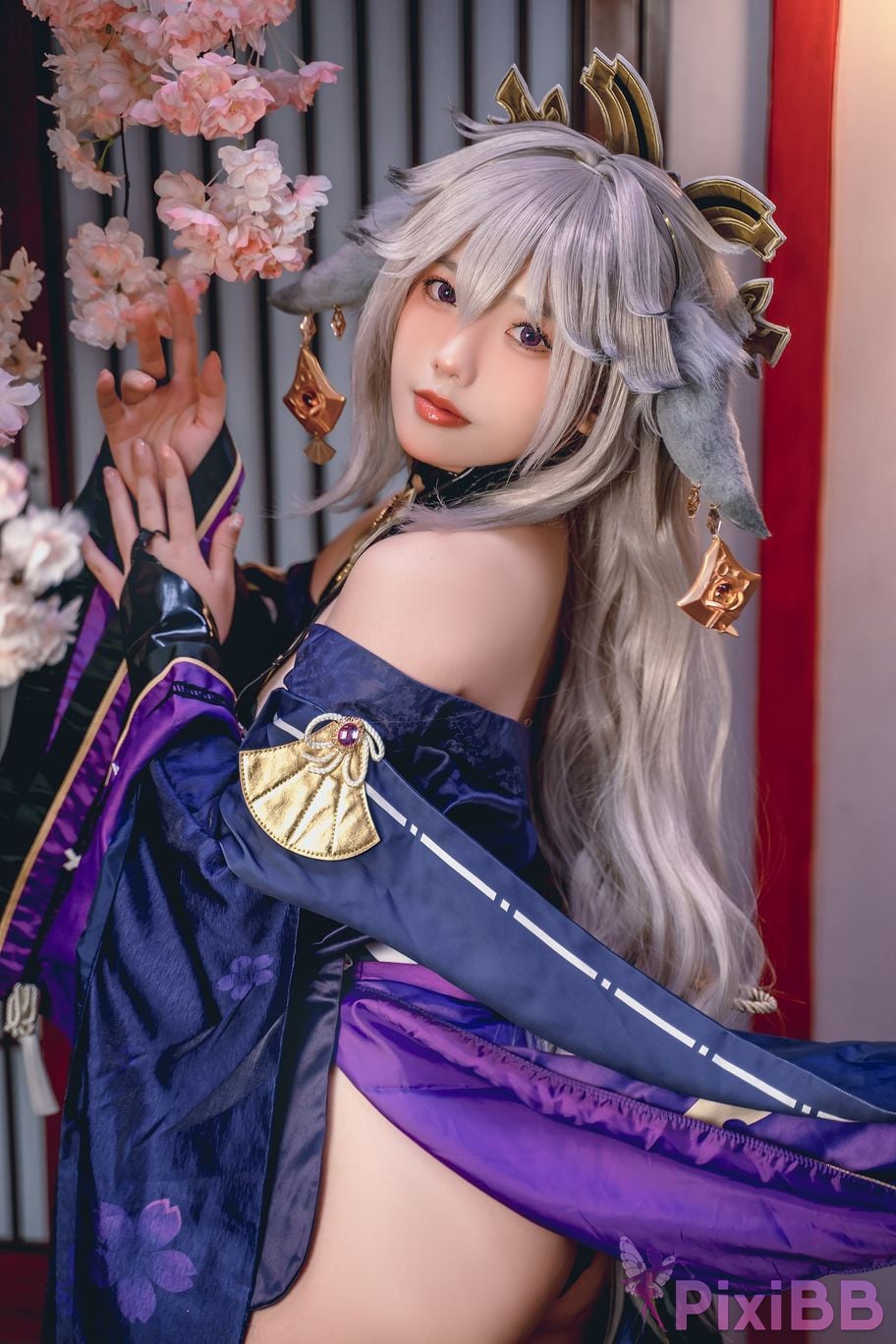 Cosplayer Messie Huang Yae Alter PixiBB.COM 017