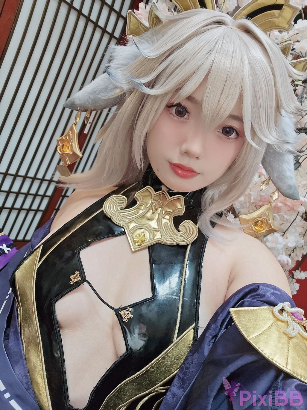 Cosplayer Messie Huang Yae Alter PixiBB.COM 038