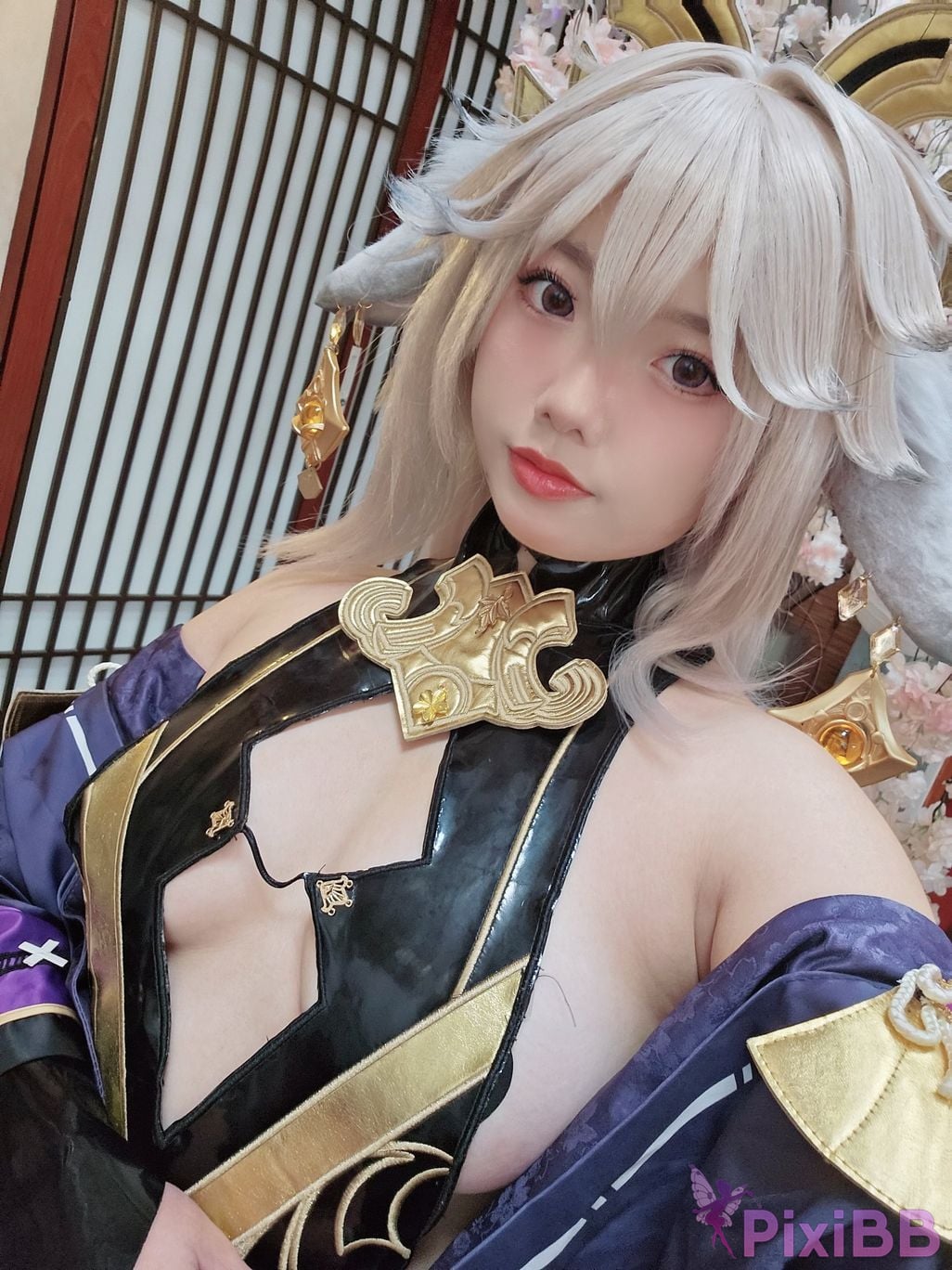 Cosplayer Messie Huang Yae Alter PixiBB.COM 039