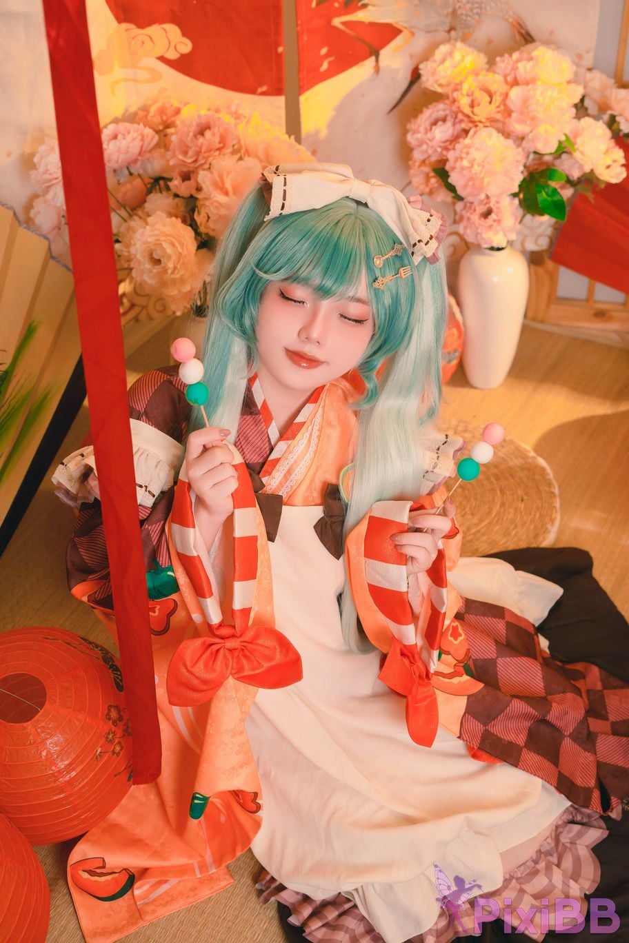 Cosplayer Messie Huang Miku PixiBB.COM 010