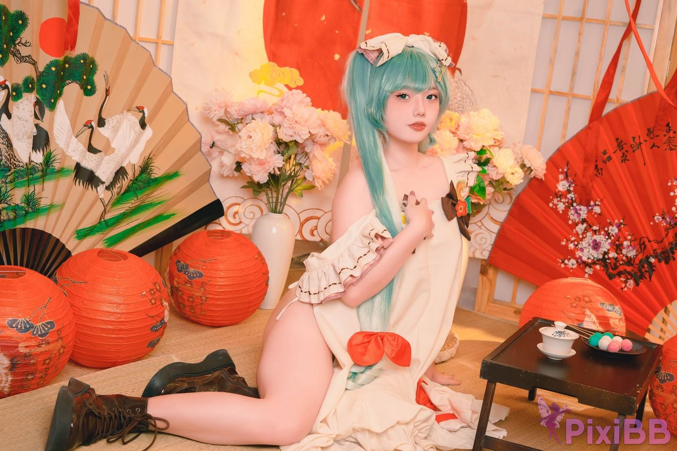 Cosplayer Messie Huang Miku PixiBB.COM 050