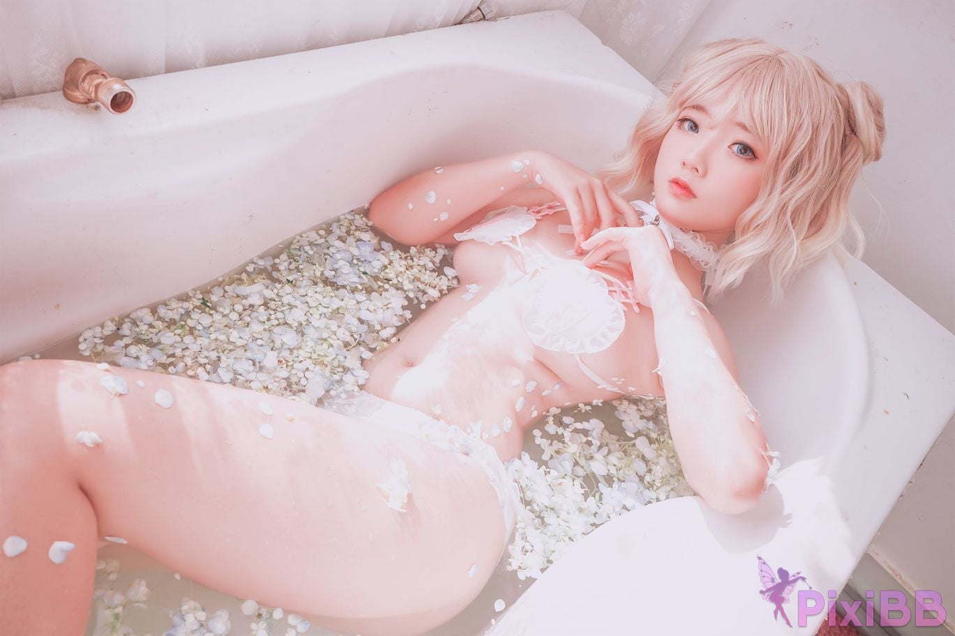 Coser Messie Huang Pure Bath PixiBB.COM 019
