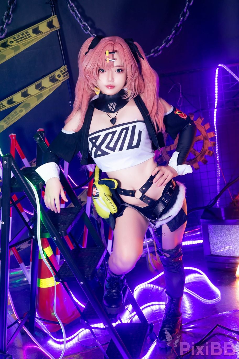 Coser Messie Huang Nicole PixiBB.COM 001