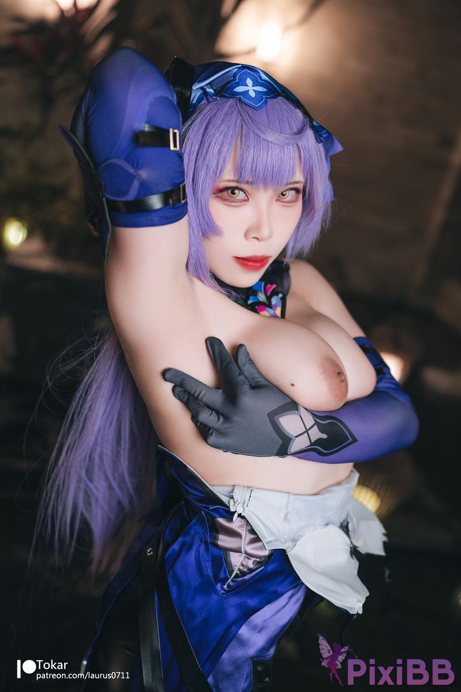 Coser Tokar Black Swan PixiBB.COM 004