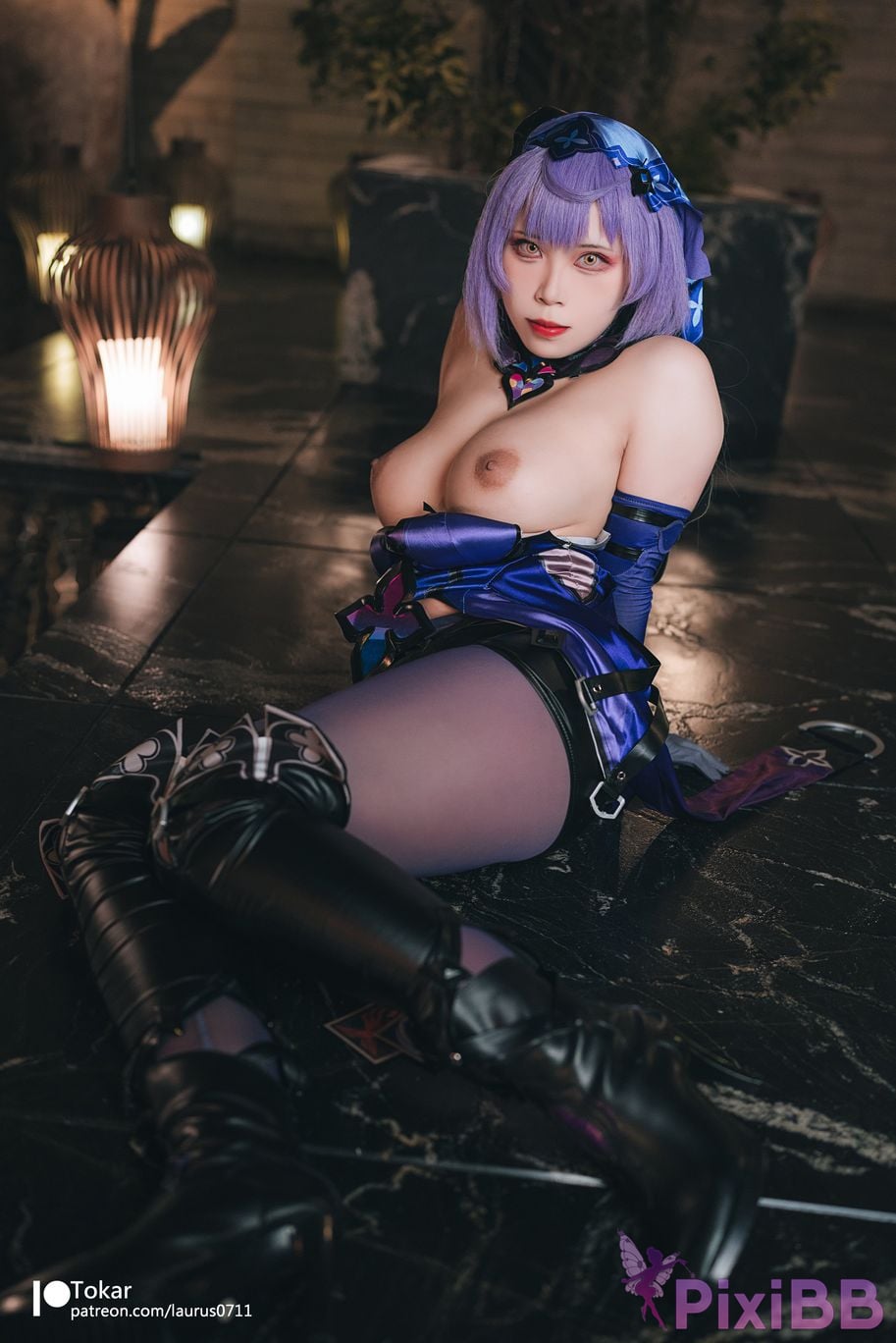 Coser Tokar Black Swan PixiBB.COM 008