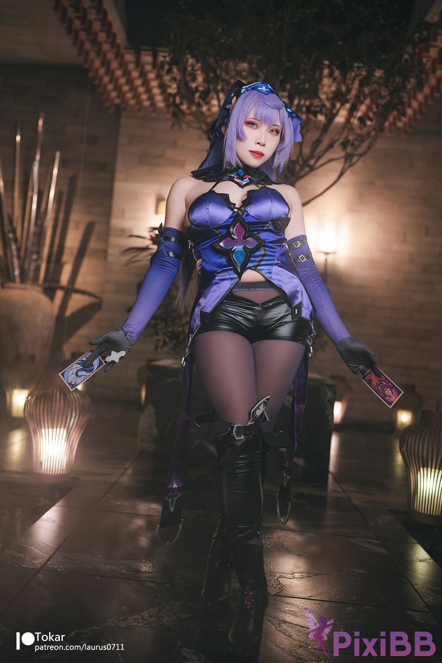 Coser Tokar Black Swan PixiBB.COM 031