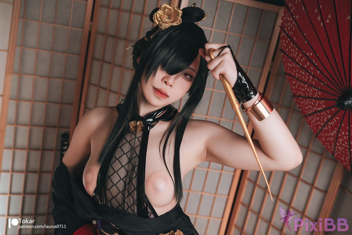 Coser Tokar ver YorForgerNinja ver PixiBB.COM 001
