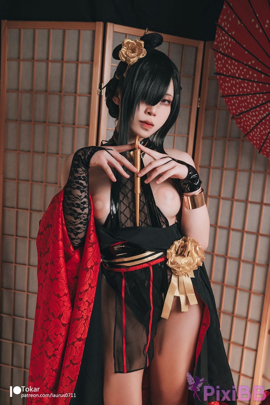 Coser Tokar ver YorForgerNinja ver PixiBB.COM 034