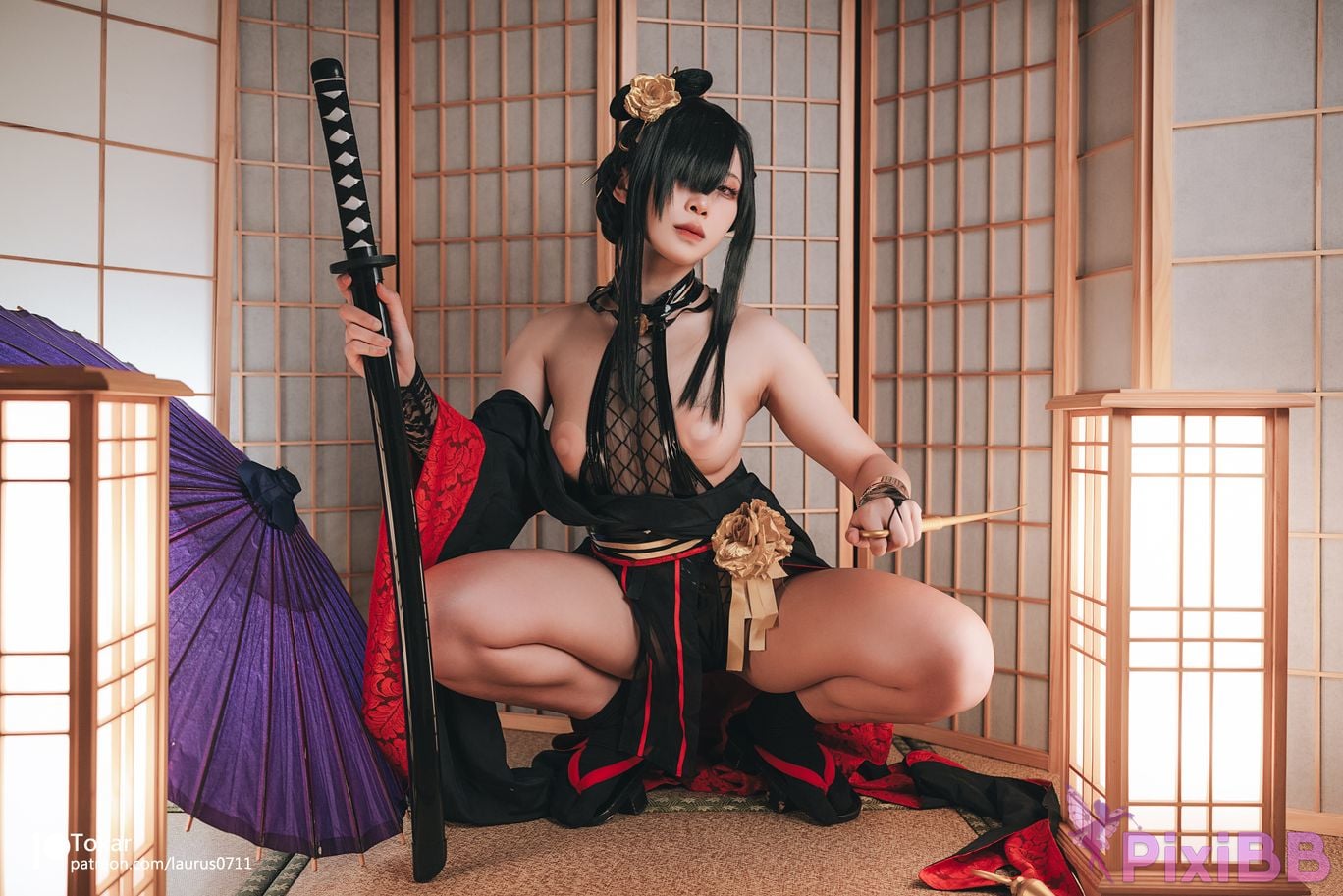 Coser Tokar ver YorForgerNinja ver PixiBB.COM 039