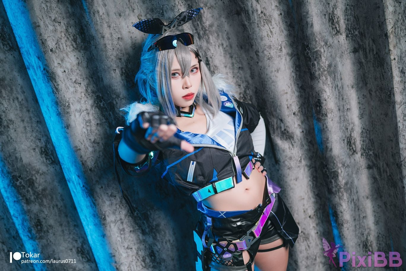 Coser Tokar PixiBB.COM 002