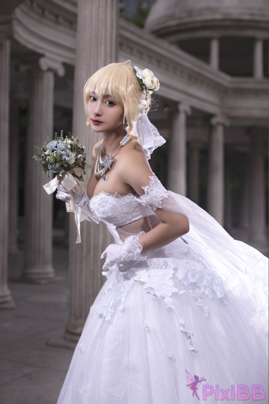 Cosplayer Luo Li LoLiSAMA Artoria Pendragon Celebration of Avalon PixiBB.COM 004