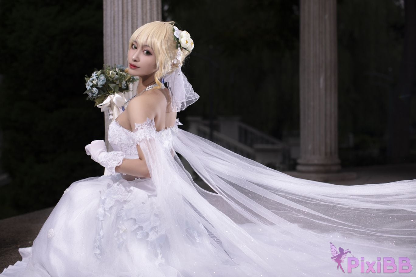 Cosplayer Luo Li LoLiSAMA Artoria Pendragon Celebration of Avalon PixiBB.COM 007
