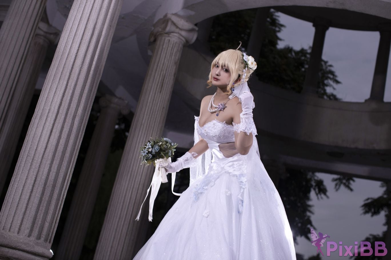 Cosplayer Luo Li LoLiSAMA Artoria Pendragon Celebration of Avalon PixiBB.COM 023